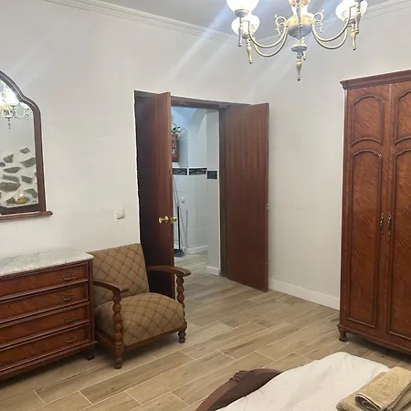 Casa Toni Airport * أغيميس